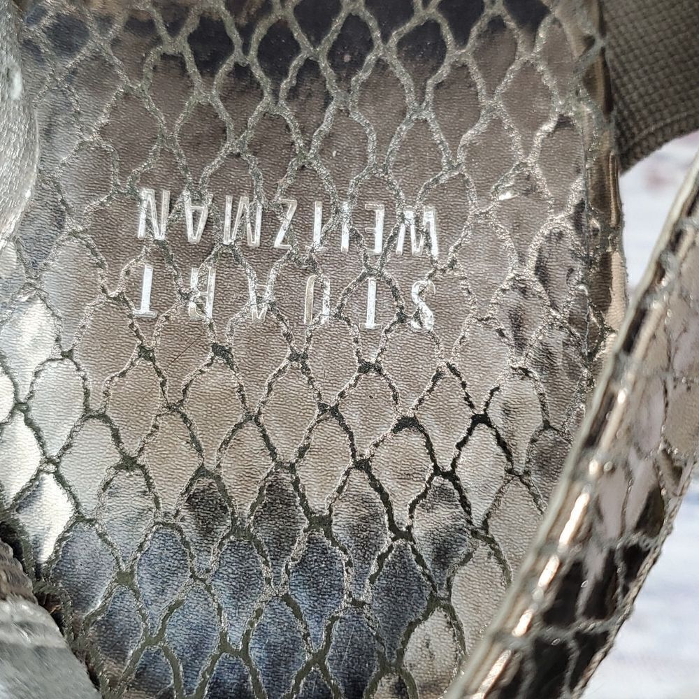 𝅺STUART WEITZMAN Pewter Silver‎ Snakeskin Python Print Embossed Wedge Sandals - Picture 8 of 12